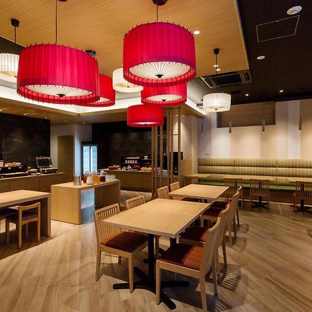 Via Inn Hakataguchi Ekimae Фукуока Екстер'єр фото
